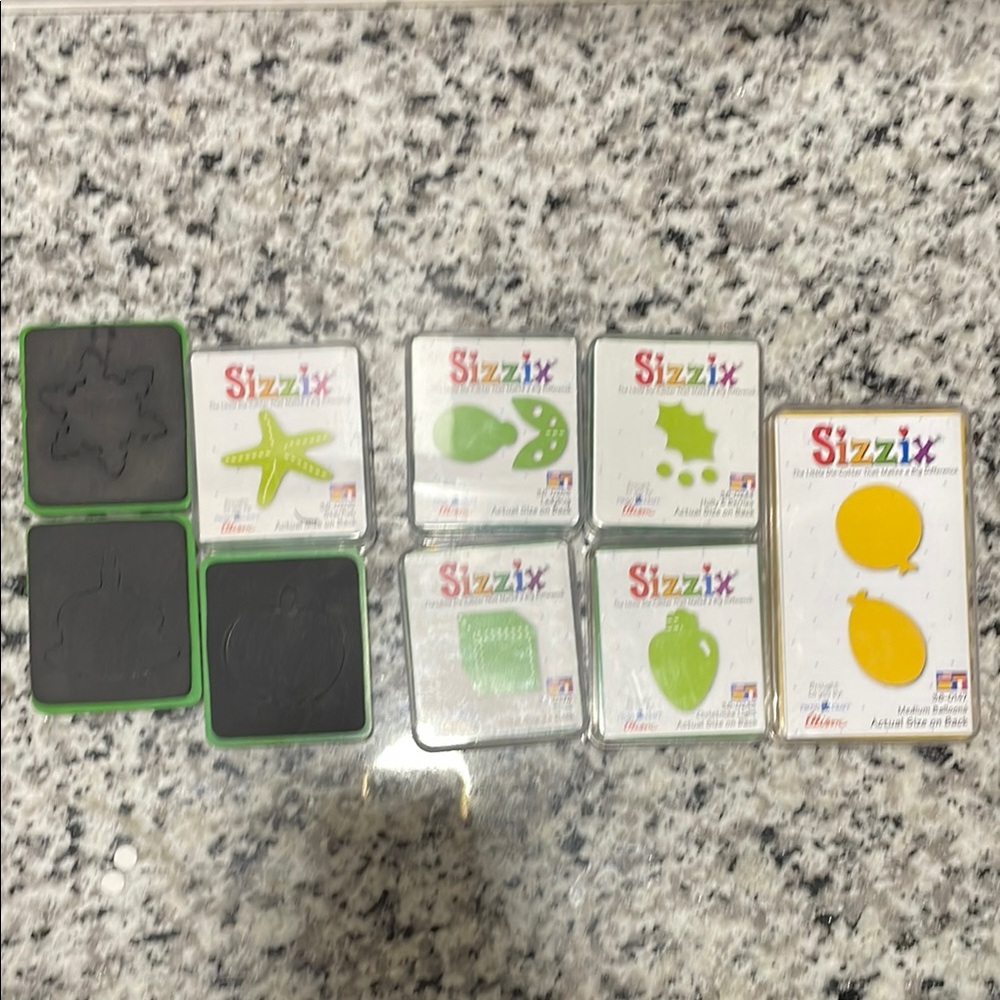 Sizzix Die Cut Set - Green and Yellow